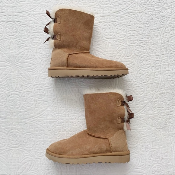 UGG Bailey Bow II Boot, Chestnut - Picture 2 of 9